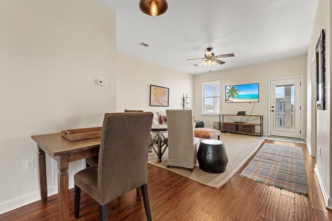 4555 Grand Key Loop W in Destin, FL - Building Photo - Building Photo