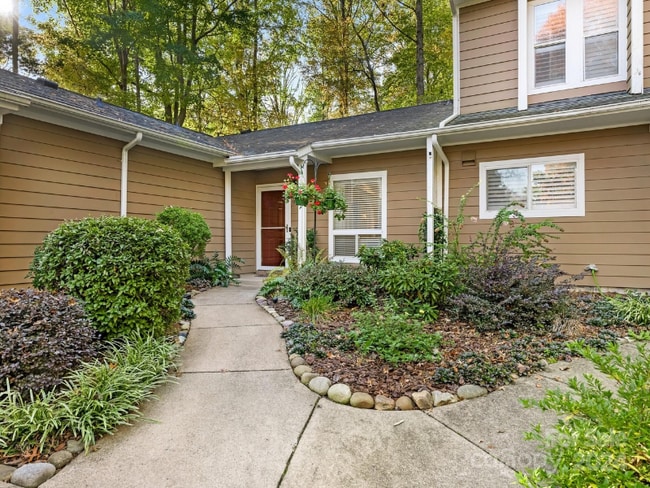 9039 Covedale Dr