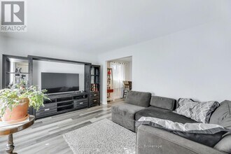 82 Lacey Crescent in London, ON - Building Photo - Building Photo