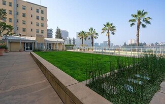 1 Lakeside Dr in Oakland, CA - Building Photo