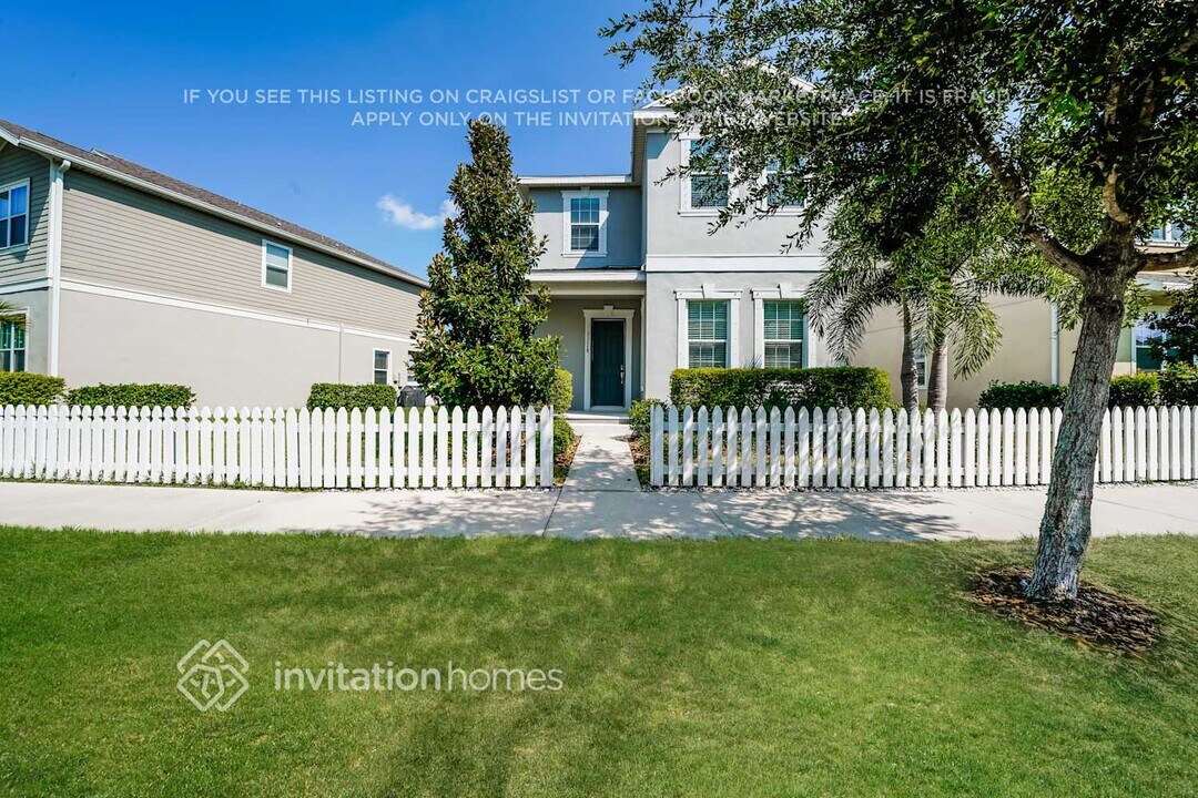 11118 Great Neck Rd in Riverview, FL - Building Photo