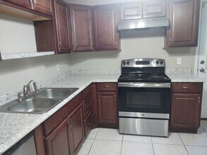4033 Autrey Ave E in Jacksonville, FL - Building Photo - Building Photo