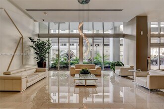 1111 SW 1st Ave, Unit 3017-N in Miami, FL - Building Photo - Building Photo