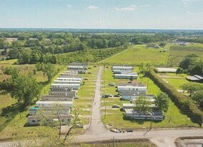 1118 Melvin Dupuis Rd in Breaux Bridge, LA - Building Photo