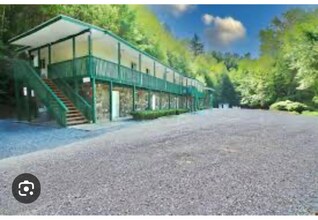 45 Gage Rd in Lake George, NY - Building Photo - Building Photo