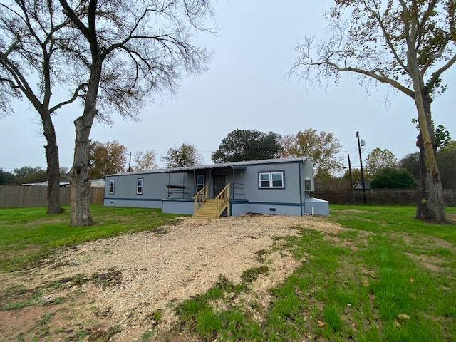 1620 Back St in Columbus, TX - Building Photo - Building Photo