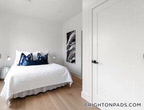 50 Leo M Birmingham Pkwy, Unit 408 in Boston, MA - Building Photo - Building Photo