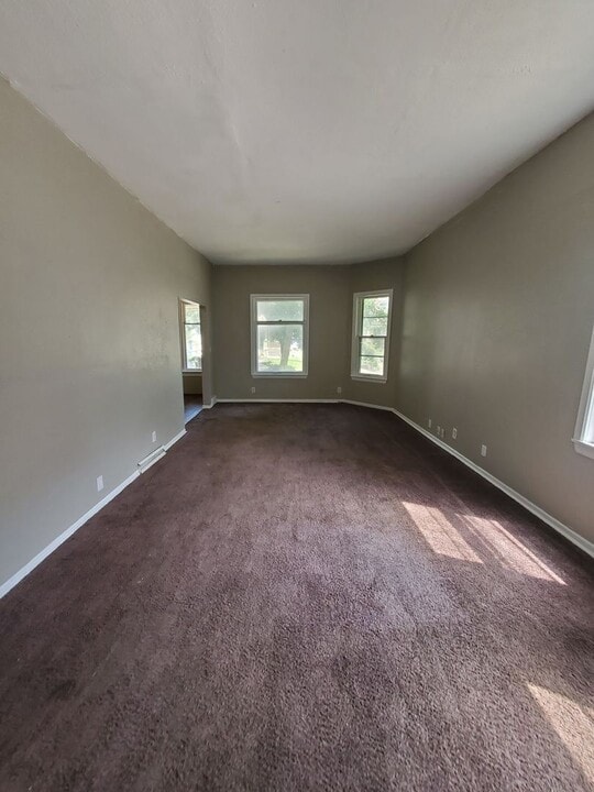 1343-1345-1345 N 32nd St in Milwaukee, WI - Foto de edificio