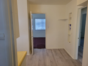 520 E Hyde Park Pl in Inglewood, CA - Building Photo - Building Photo