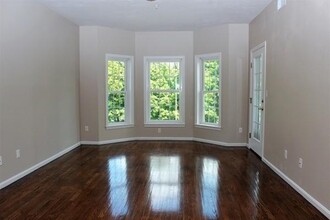 10 Felton St in Brockton, MA - Building Photo - Building Photo