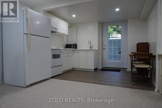192 Kirk Dr in Markham, ON - Building Photo - Building Photo