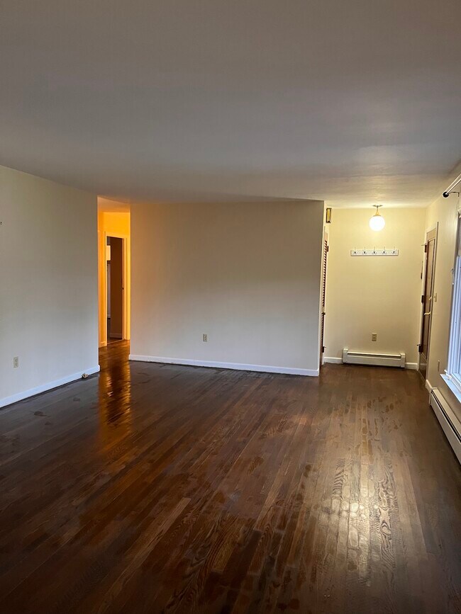 39 Baylis St Rentals in Oswego, NY