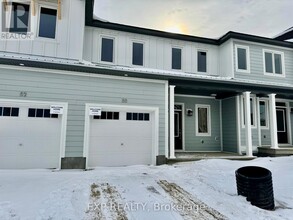 50 Bolting Mews in Ottawa, ON - Building Photo - Building Photo