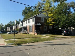 20253 Meyers Rd in Detroit, MI - Building Photo - Building Photo