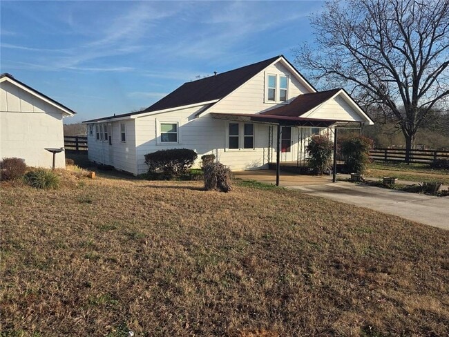 5465 Jot Em Down Rd in Cumming, GA - Building Photo - Building Photo