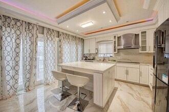 38 Lake Shore Dr in Weymouth, MA - Building Photo - Building Photo