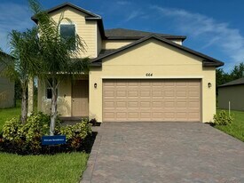 664 Carlyle Wy in Fort Pierce, FL - Building Photo