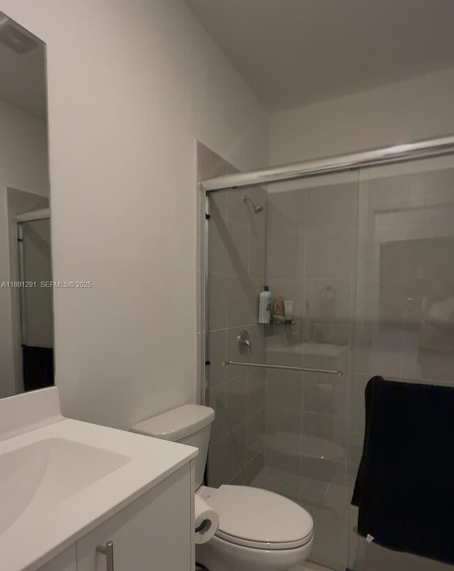 2415 SE 23rd Rd in Homestead, FL - Building Photo - Building Photo