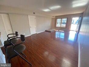 5833 Orchard Hill Ct in Clifton, VA - Building Photo - Building Photo