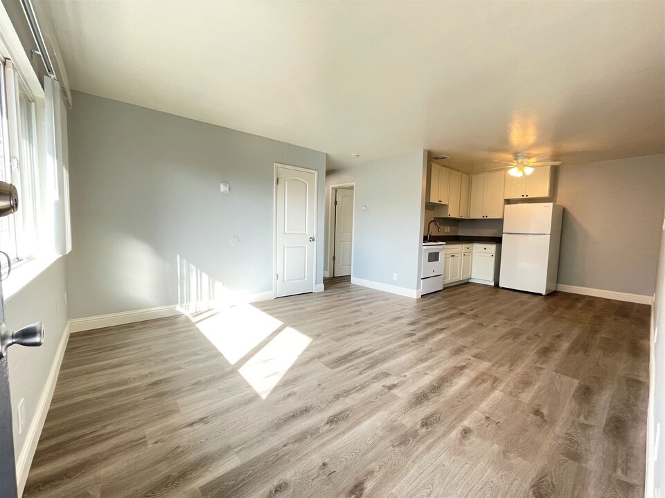 Renovated Apartments at The Brentwood on Stanley in Carmichael, CA - Building Photo