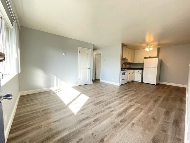 Renovated Apartments at The Brentwood on Stanley