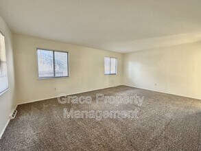 5728 S Kenton St in Englewood, CO - Building Photo - Building Photo