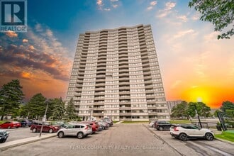 3131 Bridletowne Cir in Toronto, ON - Building Photo - Building Photo