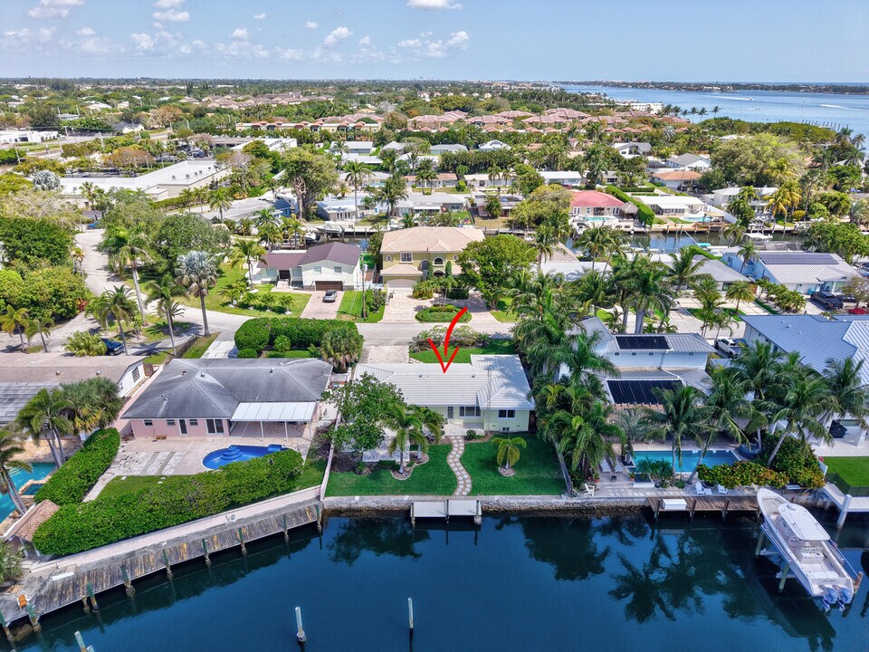 644 Shore Dr in Boynton Beach, FL - Building Photo