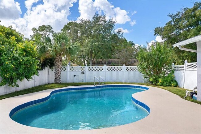 property at 1946 King Arthurs Ct