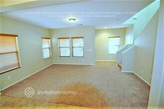5858 E Hoover Ave in Mesa, AZ - Building Photo - Building Photo
