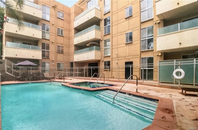 4949 Genesta Ave in Los Angeles, CA - Building Photo - Building Photo
