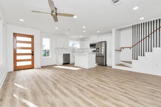 7604 De Priest St in Houston, TX - Building Photo - Building Photo