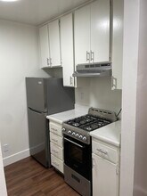 La Villa Mesa in San Pedro, CA - Building Photo - Building Photo