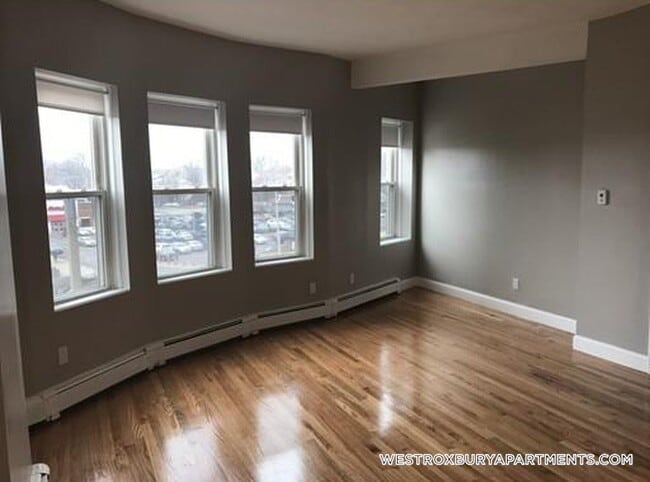 24 Ridgecrest Terrace, Unit 12 in Boston, MA - Building Photo - Building Photo