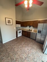 2009 Quail Hollow Dr in Reading, PA - Foto de edificio - Building Photo