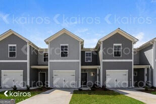 114 Dudley Wy in Cartersville, GA - Building Photo