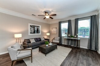 2960 Synott Rd in Houston, TX - Building Photo - Building Photo