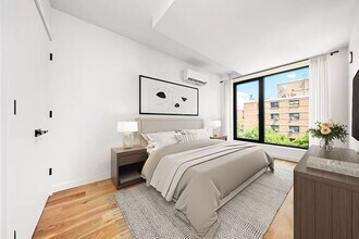 336 E 112th St, Unit 340 in New York, NY - Building Photo - Building Photo