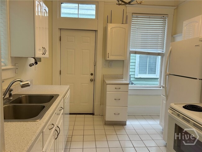 816 Drayton St in Savannah, GA - Building Photo - Building Photo