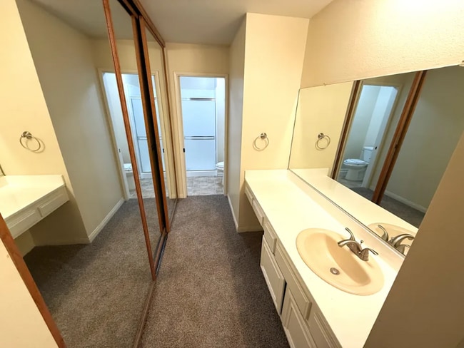 25906 Adolfo Ct in Santa Clarita, CA - Building Photo - Building Photo