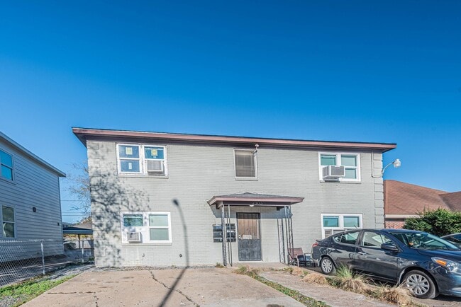 property at 2303 Rosewood St