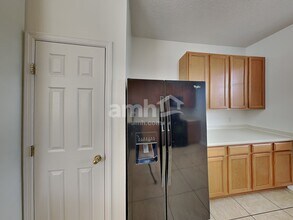 5500 Paradise Cay Cir in Kissimmee, FL - Building Photo - Building Photo