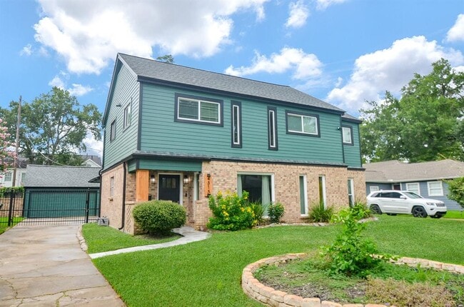 property at 4315 Fernwood Dr
