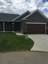 11648 Ridgeway Ct in St. Joseph, MO - Building Photo