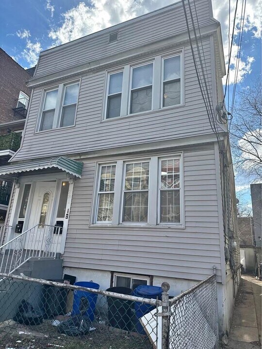 281 Virginia Ave in Jersey City, NJ - Building Photo