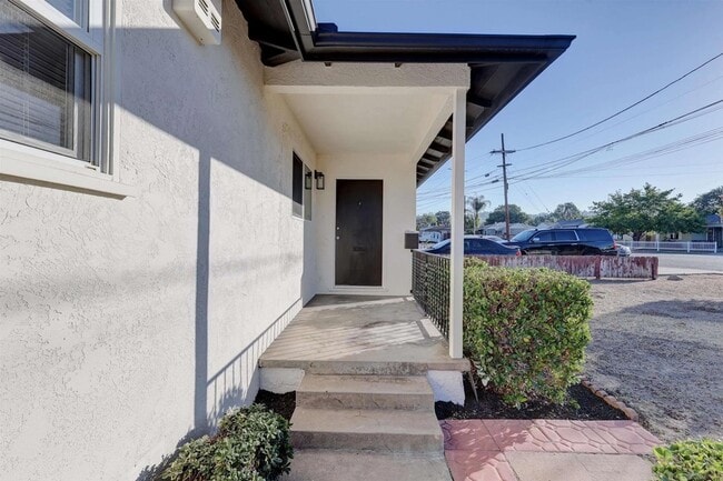 503 Prescott Ave in El Cajon, CA - Foto de edificio - Building Photo