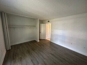 12622 Kenwood Ln in Ft. Myers, FL - Building Photo - Building Photo