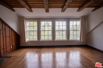 12056 Laurel Terrace Dr in Los Angeles, CA - Building Photo - Building Photo