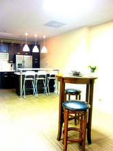 206 State St, Unit M in Alton, IL - Foto de edificio - Building Photo