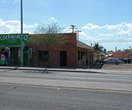 4750 S 6th Ave in Tucson, AZ - Building Photo - Building Photo